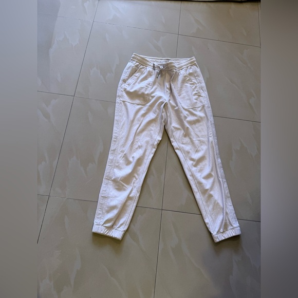 Athleta Farallon jogger pants 8 Light gray Tapered crop Elastic waist Pockets - Picture 8 of 16